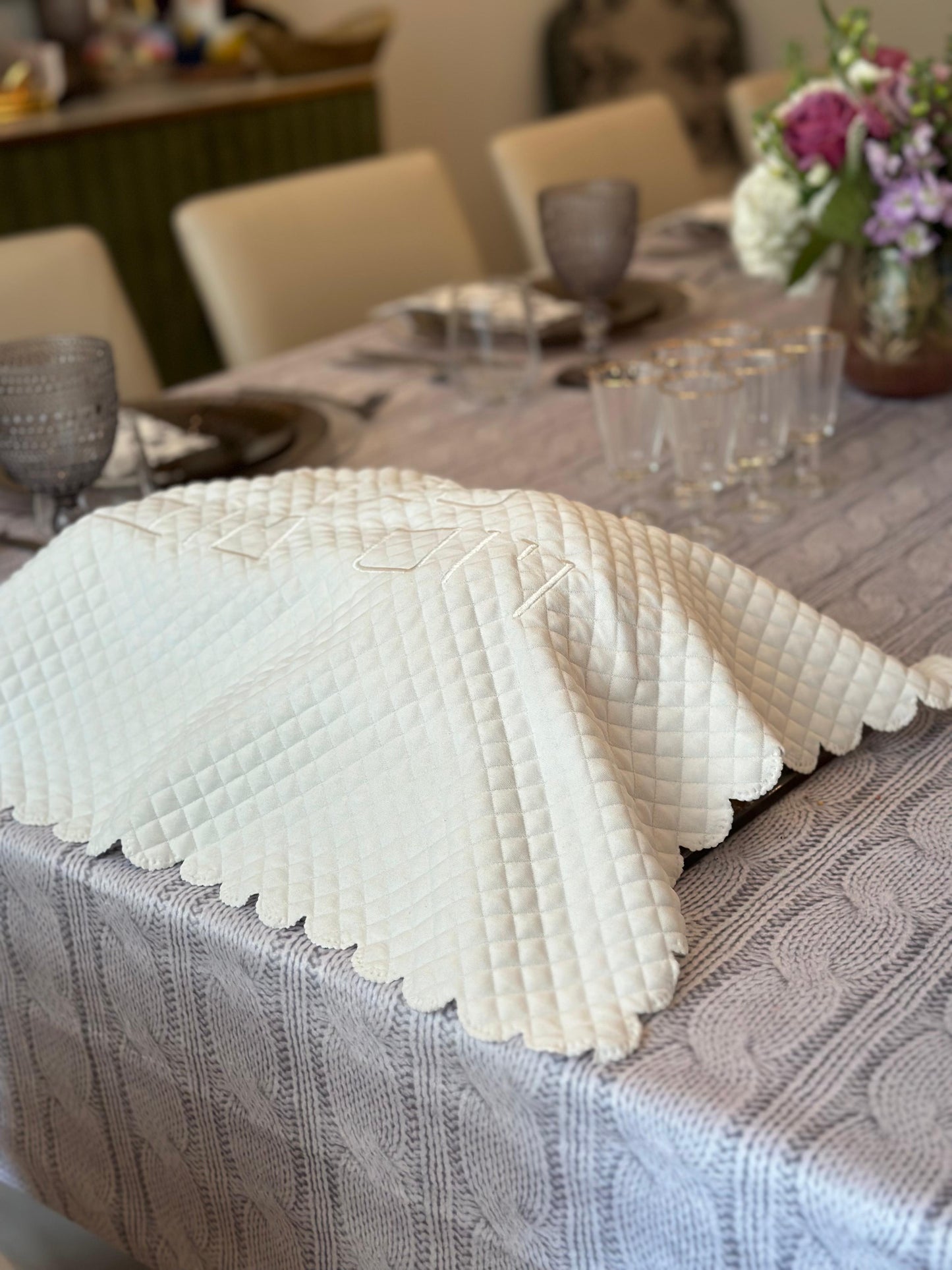 Scalloped Quilted White Challah Cover